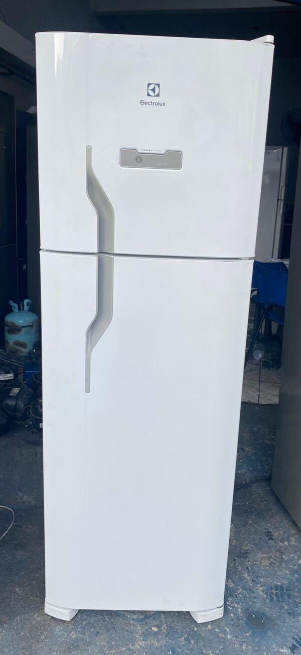 Geladeira Electrolux - Frost Free 220V