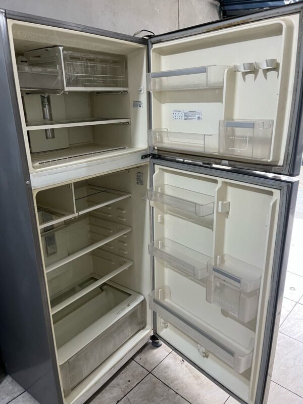 Geladeira Electrolux - 553L - 110Vts - Usada - Image 3