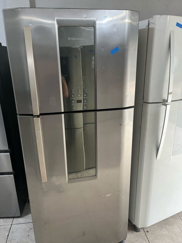 Geladeira Electrolux - 553L - 110Vts - Usada