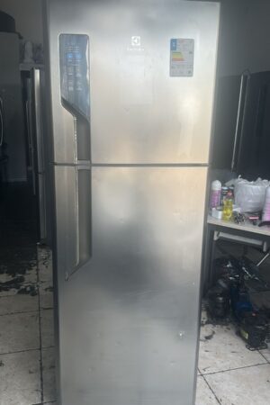 Geladeira Electrolux - 480L - 110Vts - Semi nova