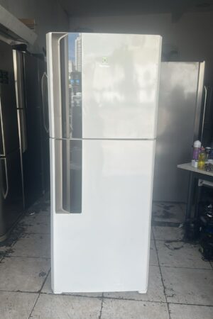 Geladeira Electrolux - 431L - 110Vts - Semi nova