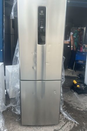Geladeira Electrolux - 490L - 110Vts - Semi nova